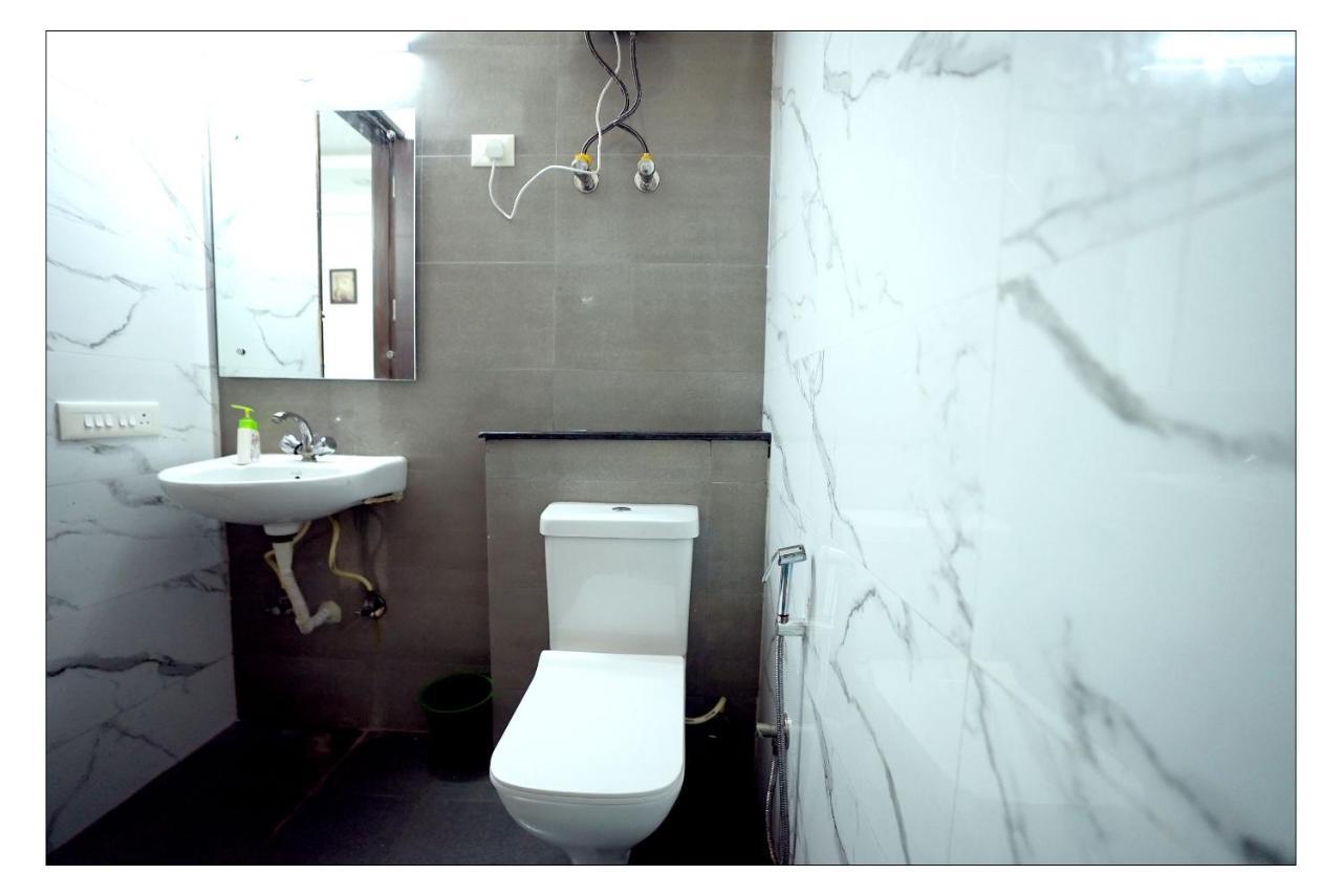 Gupta Residency Near Ajnara Heritage Noida Exterior foto